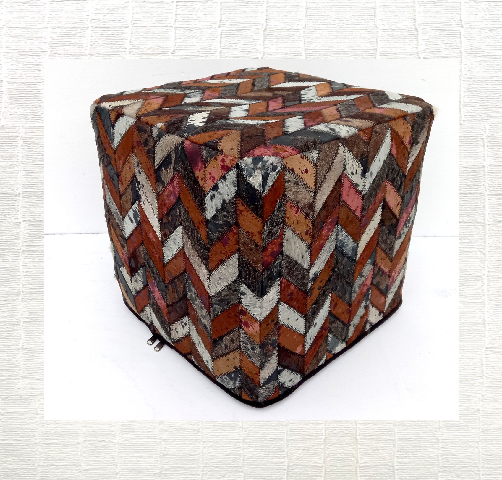 Leather Pouf 3